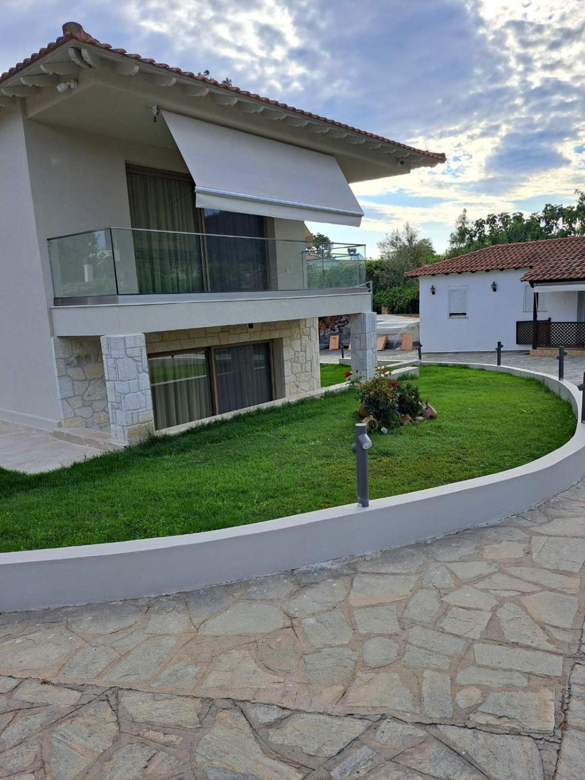 Haus Platanos Apartments & Bungalows By The Sea Vourvourou Esterno foto